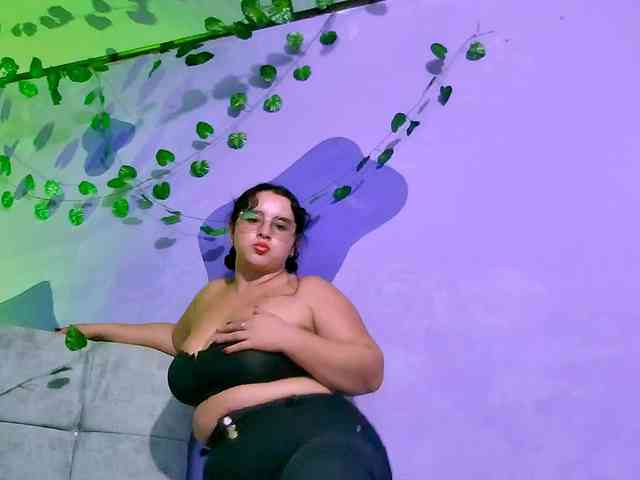 Lorena-Adamsx webcam