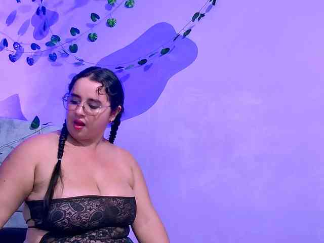 Lorena-Adamsx webcam