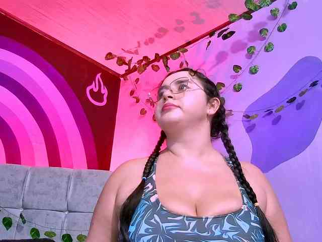 Lorena-Adamsx webcam