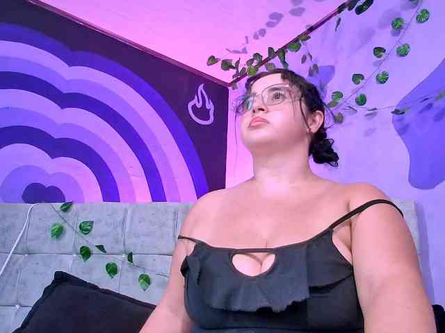 Lorena-Adamsx webcam