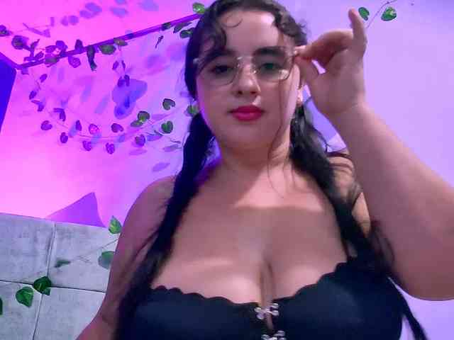Lorena-Adamsx webcam