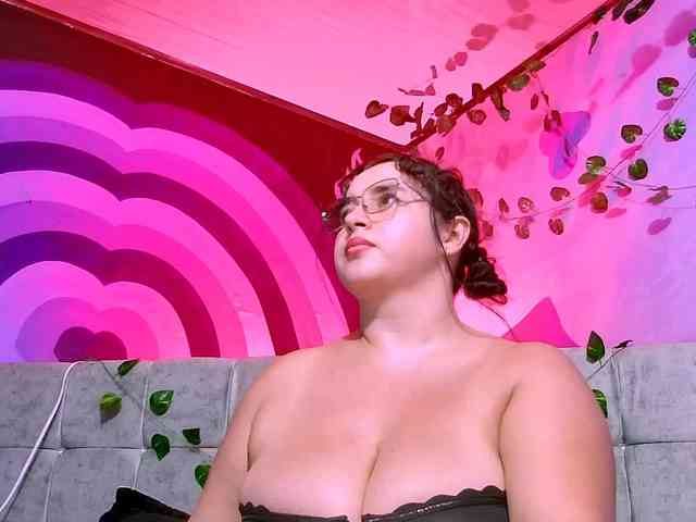 Lorena-Adamsx webcam