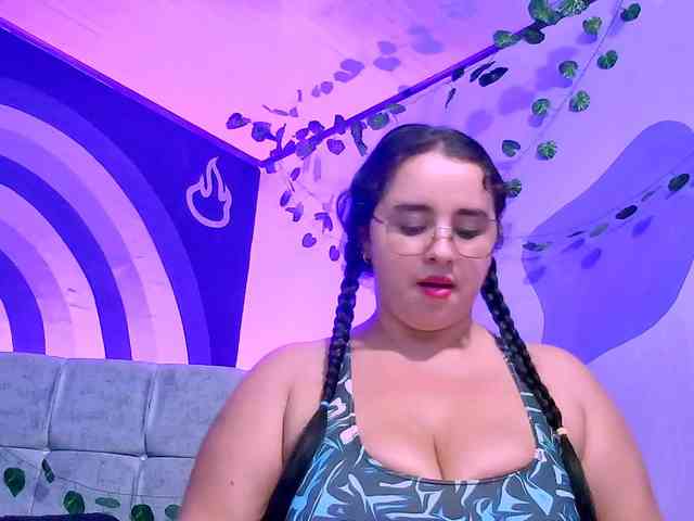 Lorena-Adamsx webcam