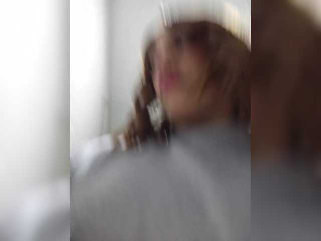 CloeBonet's BongaCams show and profile