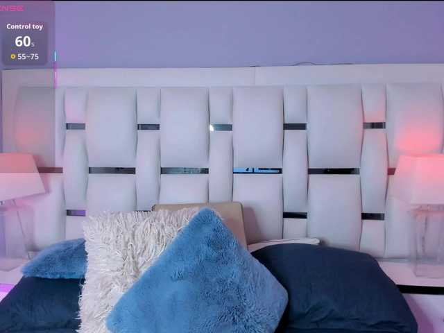 CloeBonet's BongaCams show and profile