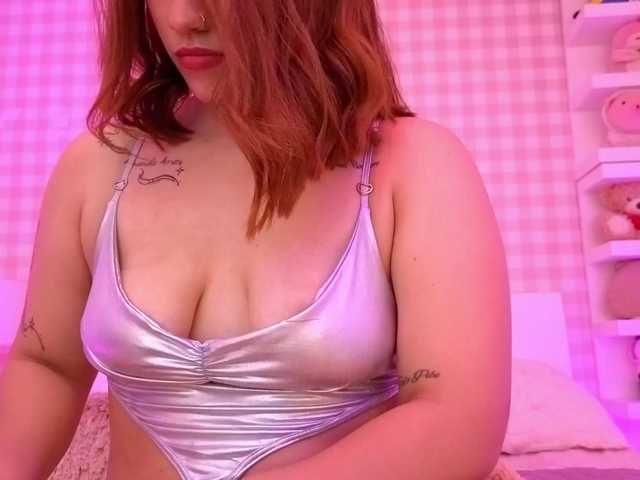 CloeBonet's BongaCams show and profile