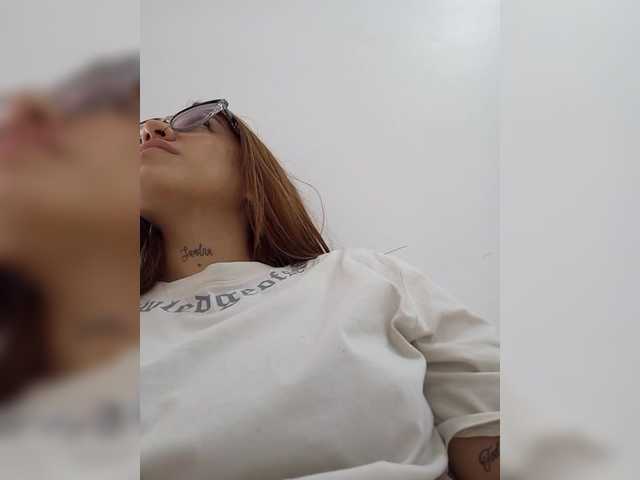 CloeBonet's BongaCams show and profile