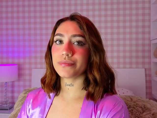 CloeBonet's BongaCams show and profile