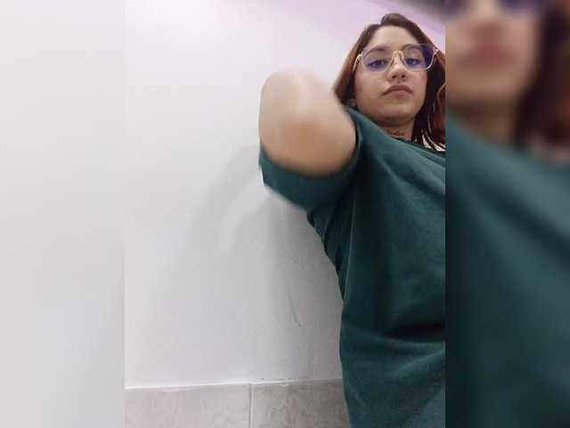 CloeBonet's BongaCams show and profile