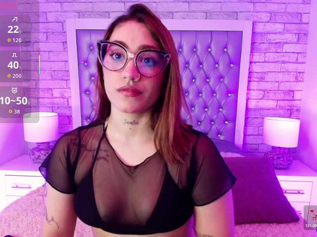 CloeBonet's BongaCams show and profile
