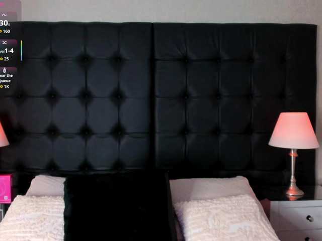 CloeBonet's BongaCams show and profile