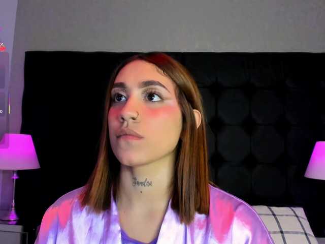 CloeBonet's BongaCams show and profile