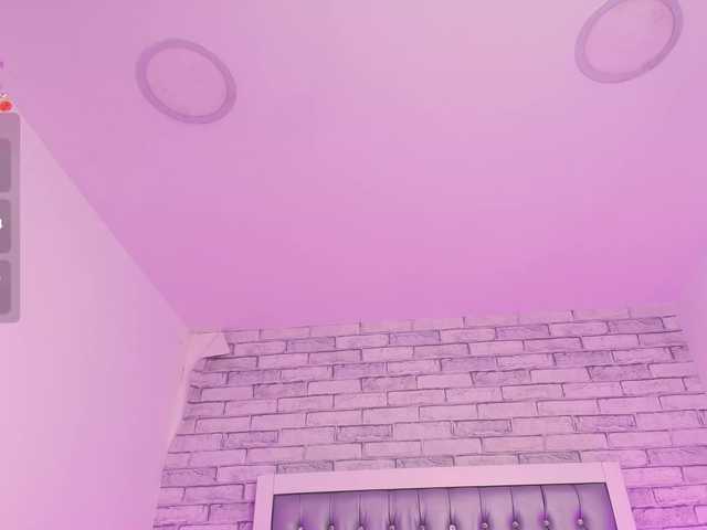 CloeBonet's BongaCams show and profile