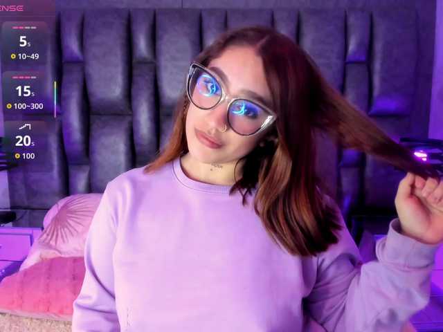 CloeBonet's BongaCams show and profile