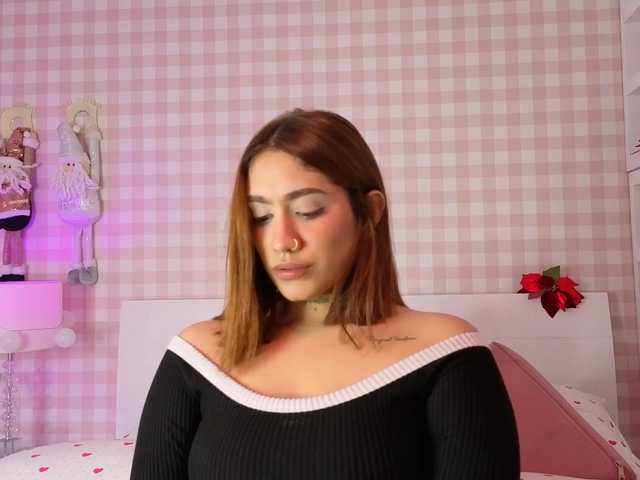 CloeBonet's BongaCams show and profile