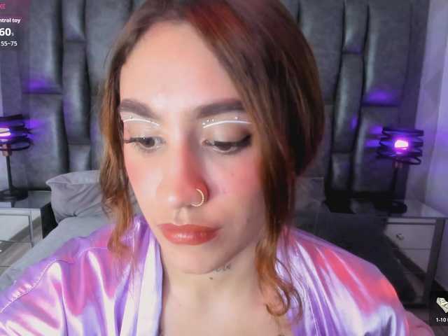 CloeBonet's BongaCams show and profile