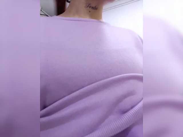 CloeBonet live cam profile