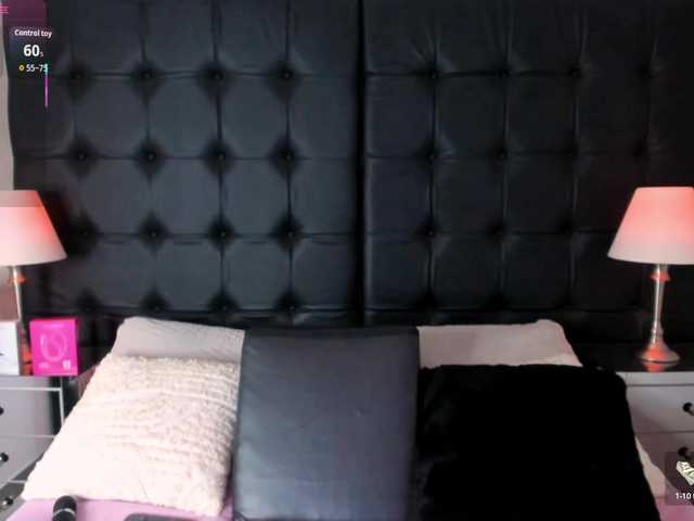 CloeBonet's BongaCams show and profile