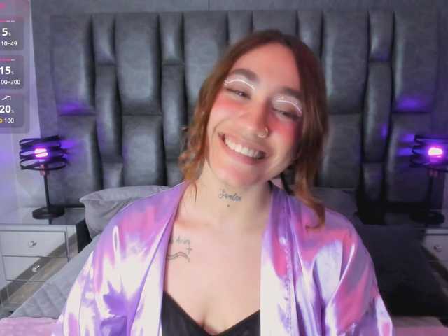 CloeBonet's BongaCams show and profile