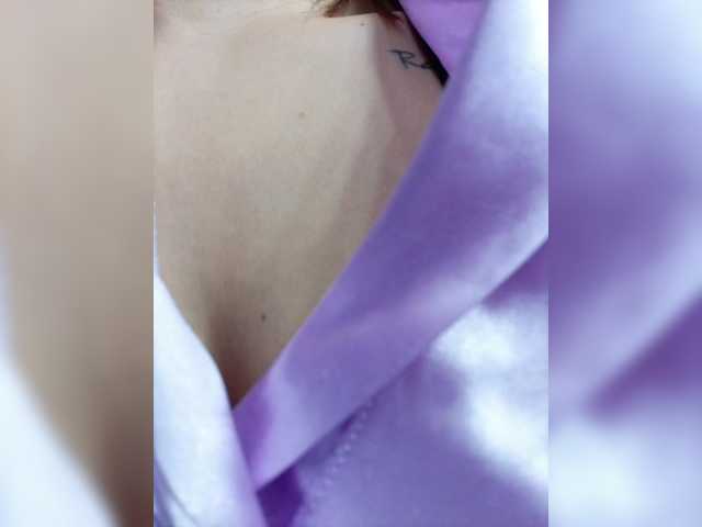 CloeBonet's BongaCams show and profile