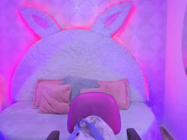 Valentina-clk's BongaCams show and profile