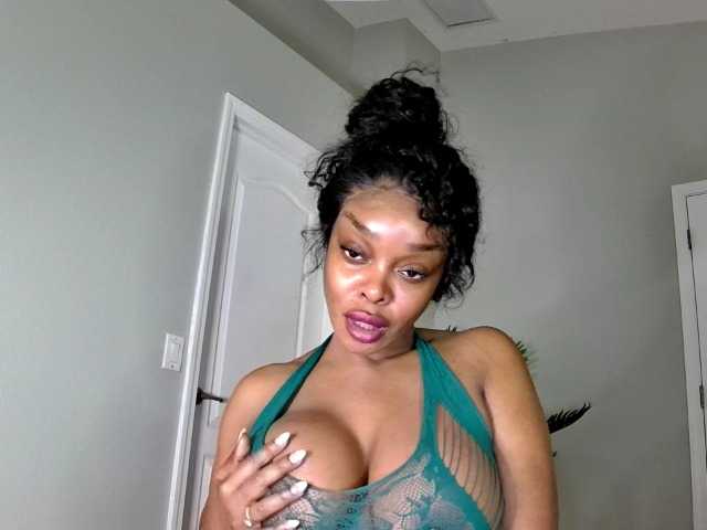 Ataliahh's BongaCams show and profile