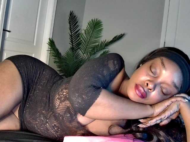 Ataliahh's BongaCams show and profile