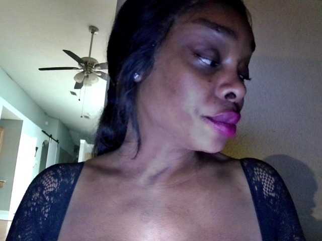 Ataliahh's BongaCams show and profile