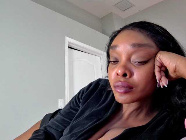 Ataliahh's BongaCams show and profile