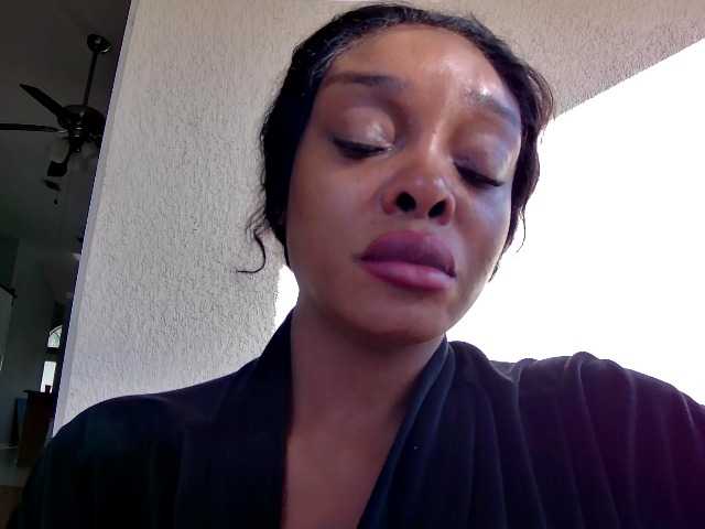 Ataliahh Live Cam and Statistics on UnifiedCams