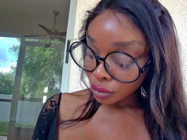 Ataliahh's BongaCams show and profile