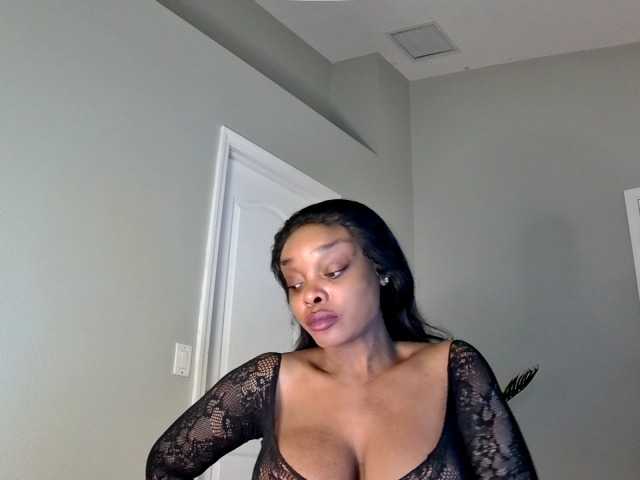 Ataliahh Live Cam on BongaCams