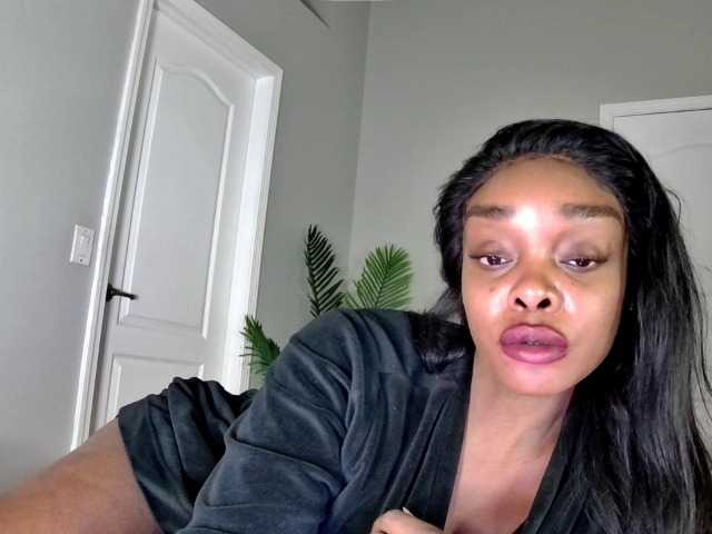 Ataliahh live cam profile