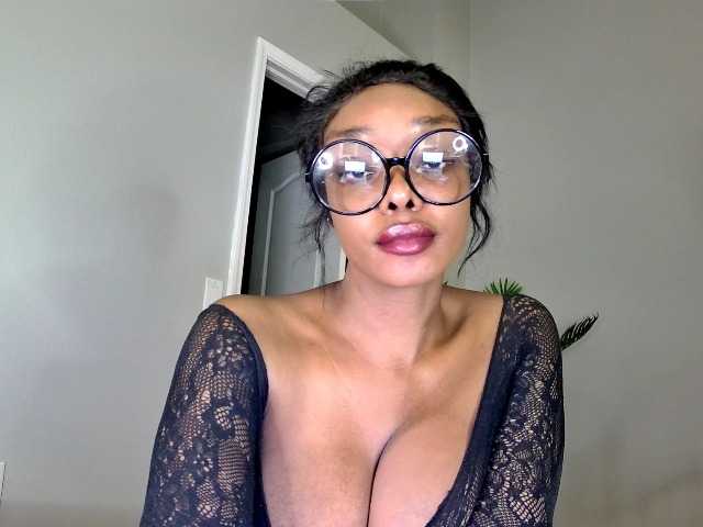 Ataliahh's BongaCams show and profile