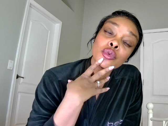 Ataliahh's BongaCams show and profile