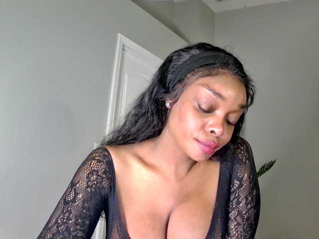 Ataliahh's BongaCams show and profile