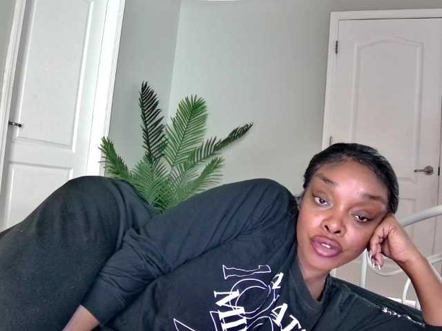 Ataliahh's BongaCams show and profile