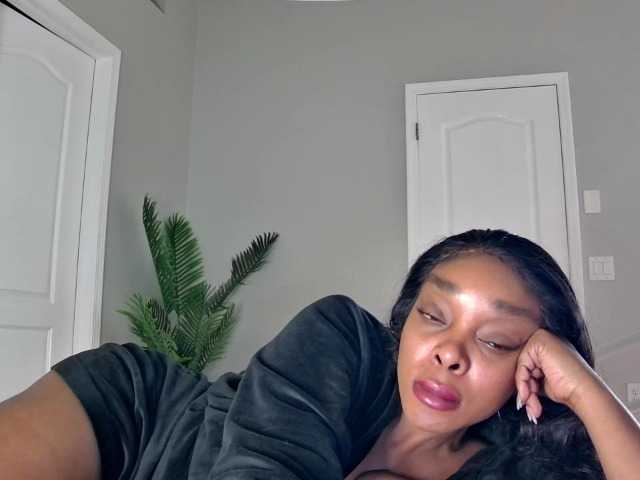 Ataliahh's BongaCams show and profile