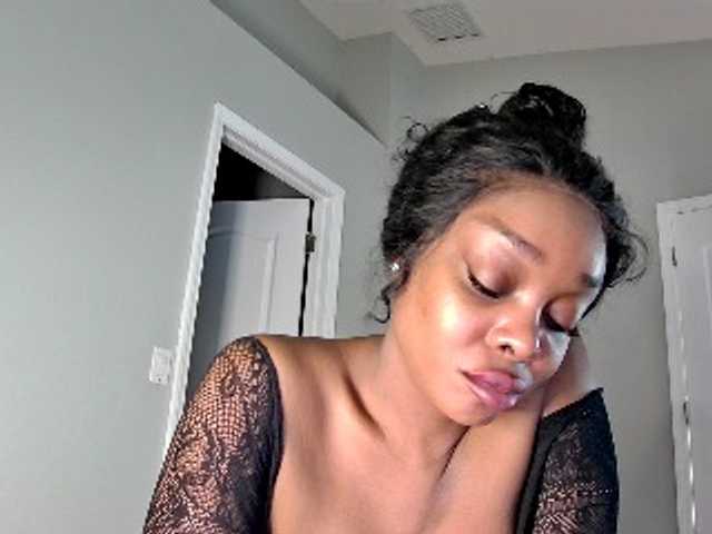 Ataliahh's BongaCams show and profile