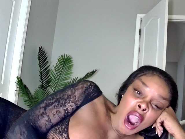 Ataliahh's BongaCams show and profile