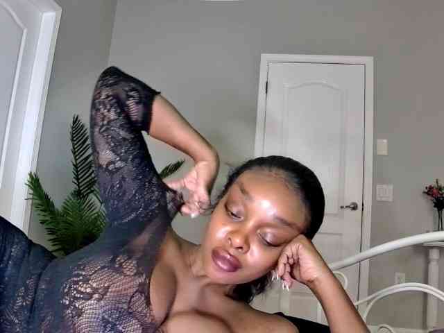 Ataliahh Live Webcam on BongaCams