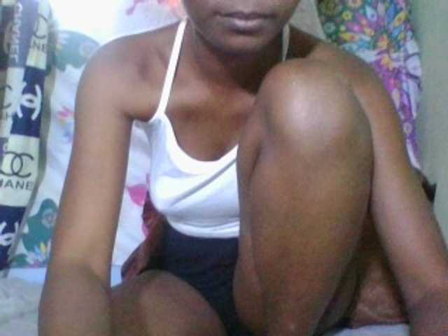 Nykiah21 webcam bongacams model stream image