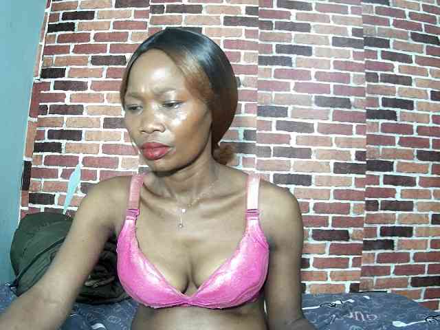 jenah2 Live Webcam on BongaCams