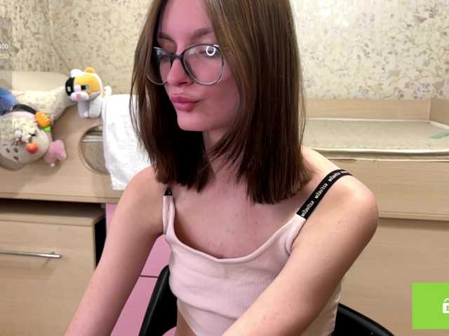 HaroldBohr's BongaCams show and profile