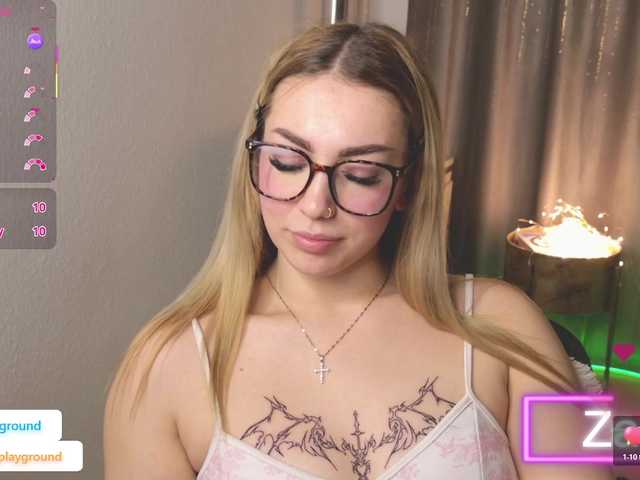 ZarasPlayground's BongaCams show and profile