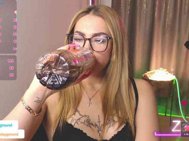 ZarasPlayground webcam