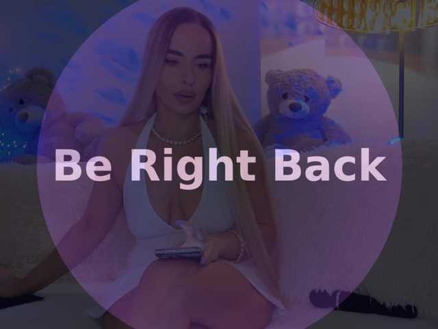 FeralFoxy's BongaCams show and profile