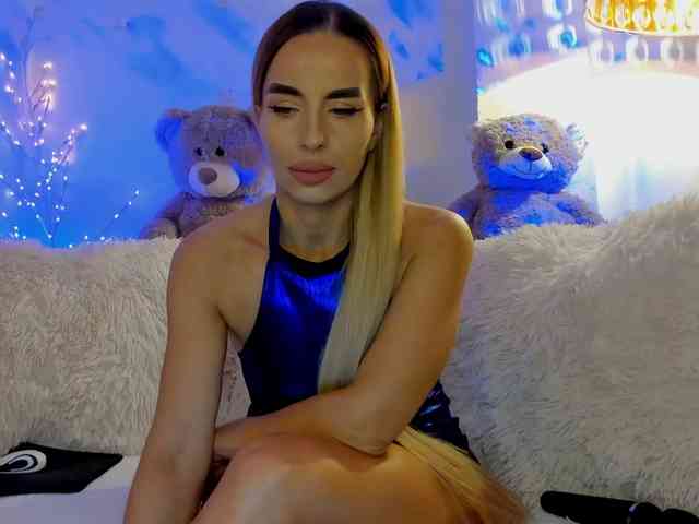 FeralFoxy Live Webcam on BongaCams