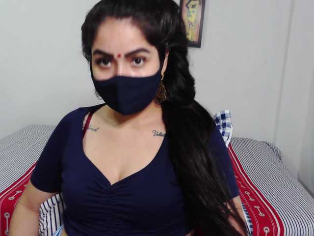 Umarany – webcam model profile photo