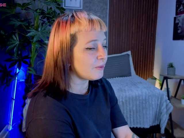 Camii-lux's BongaCams show and profile